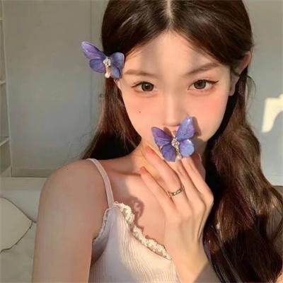排队的女人